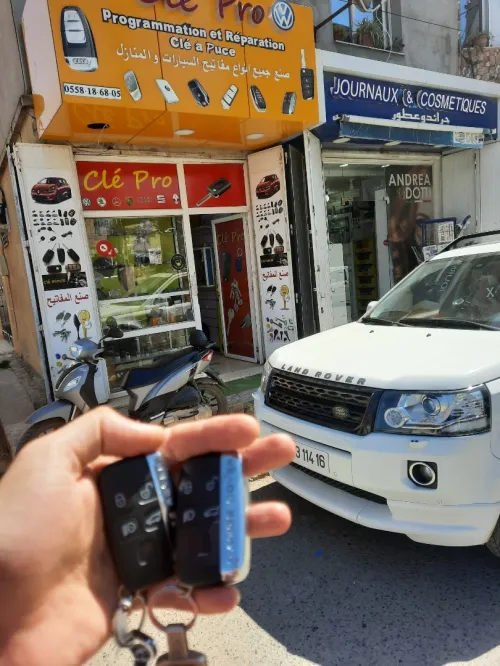 صنع جميع أنواع مفاتيح السيارات والمنازل والمصاعد الهوائية و مرحبا بكم عند cle pro draria sebala 