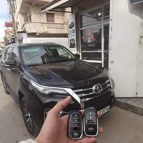 تصليح وبرمجة جميع أنواع مفاتيح السيارات