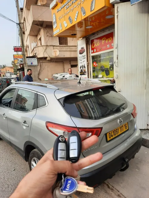 صنع جميع أنواع مفاتيح السيارات والمنازل والمصاعد الهوائية و مرحبا بكم عند cle pro draria sebala 