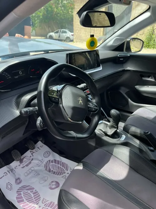Peugeot 208 2022 Active