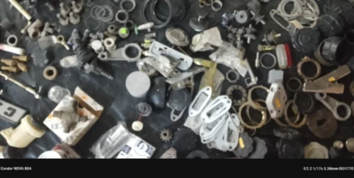 Lot des pièces détachées poids lourds