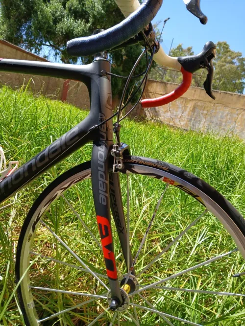 Vélo de route carbone American