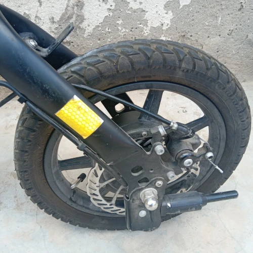 Trottinette électrique Urban Glide BIK 140 hadja nekita bazaf 10/1010