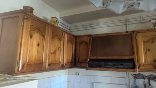 éléments de cuisine en bois massif