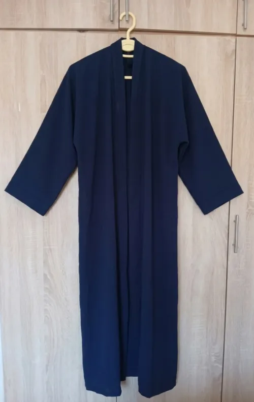 La tendance de l'été  متوفر كيمونو جيلي عباءة بألوان مختلفة قماش بارد و خفيف  Kimono gilet abaya été التوصيل متوفر