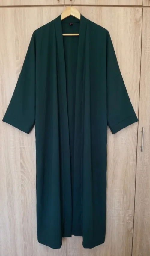 La tendance de l'été  متوفر كيمونو جيلي عباءة بألوان مختلفة قماش بارد و خفيف  Kimono gilet abaya été التوصيل متوفر