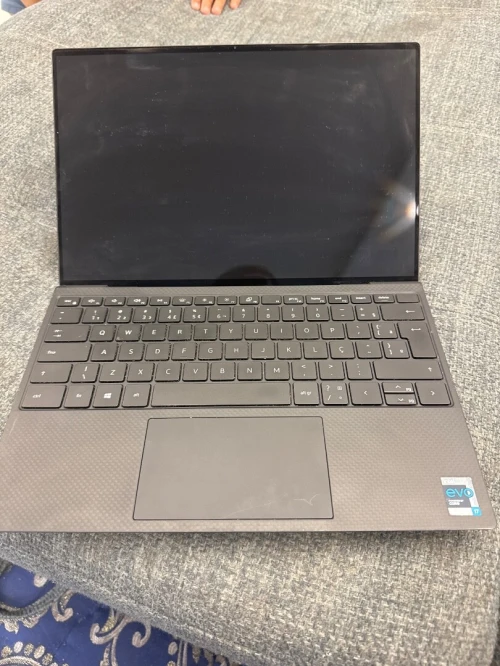 Dell XPS 9310  I7 1165G7 16G 1T SSD 13.4"  Tactile