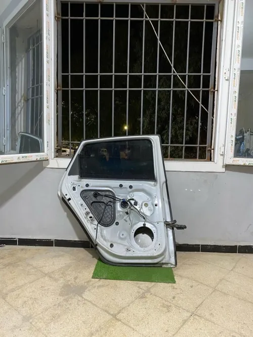 Portes cotes chauffeur cupra + malle blanc nacré 