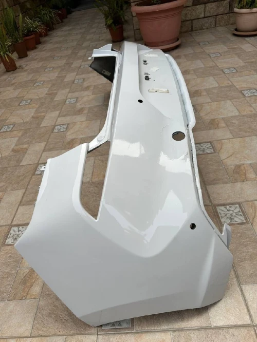 Pare choc Hyundai i30 blanc dorigine 00 sbigha