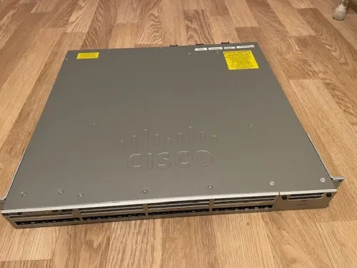 Cisco WS-C3850-24XS-S (24 ports 10G SFP+)