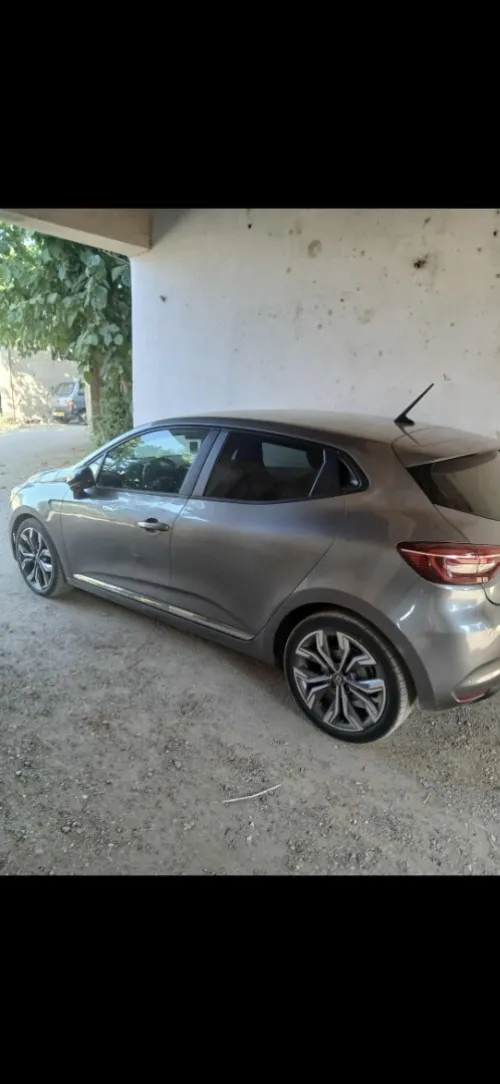 Renault Clio 5  2023 