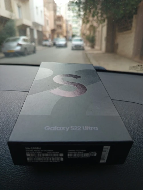Samsung S22 ultra noir