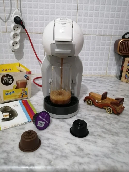 Machine à café dolce gusto mini me comme neuf