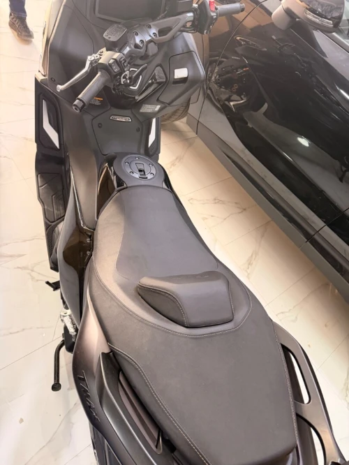 Yamaha Tmax563 2023