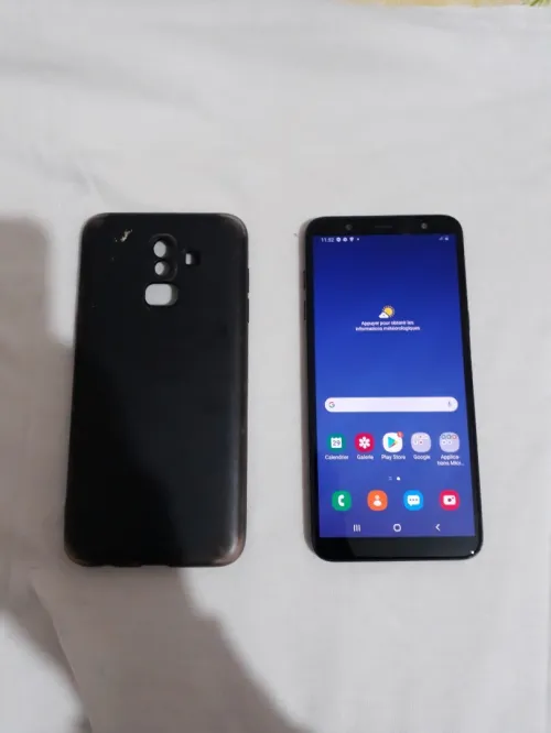 Samsung Galaxy j8
