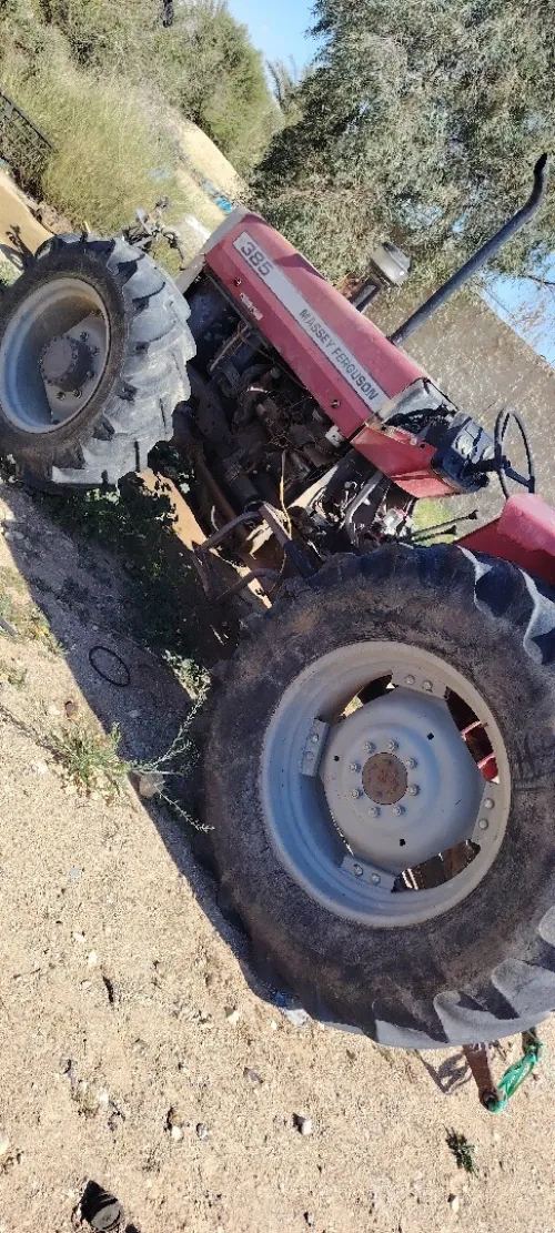 Massey Ferguson 385 2012