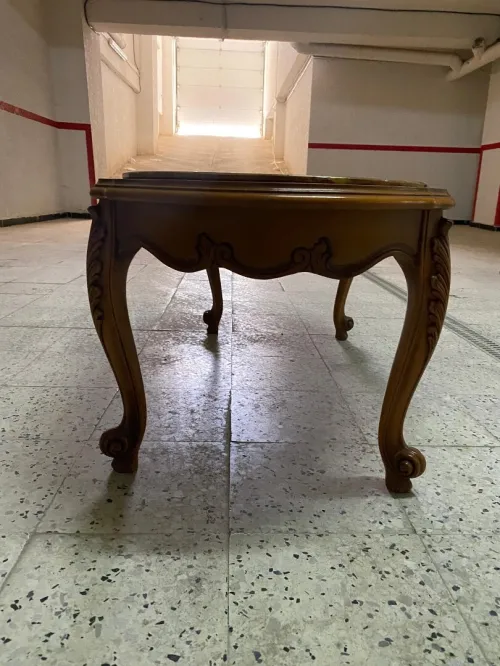 Table basse en marbre et bois de merisier
