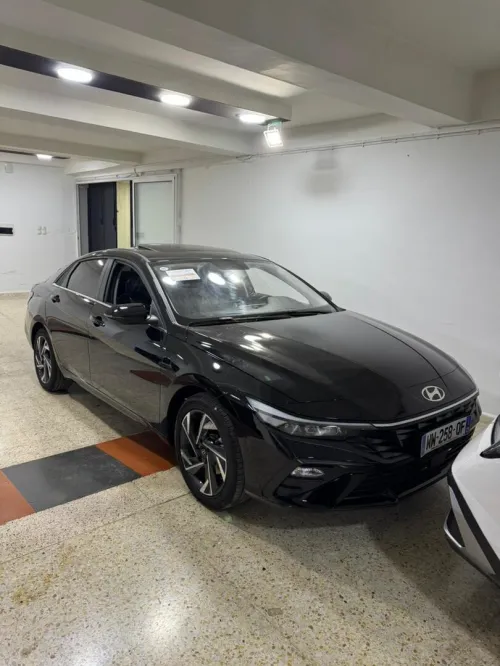 Hyundai Elantra 2025 GLX