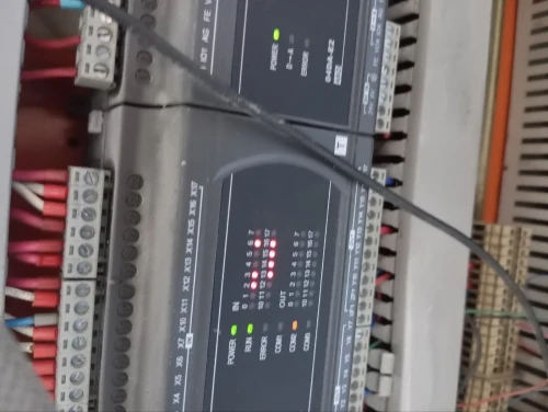 Installation réparation machine industrielle installation vfd et plc et Servo driver 