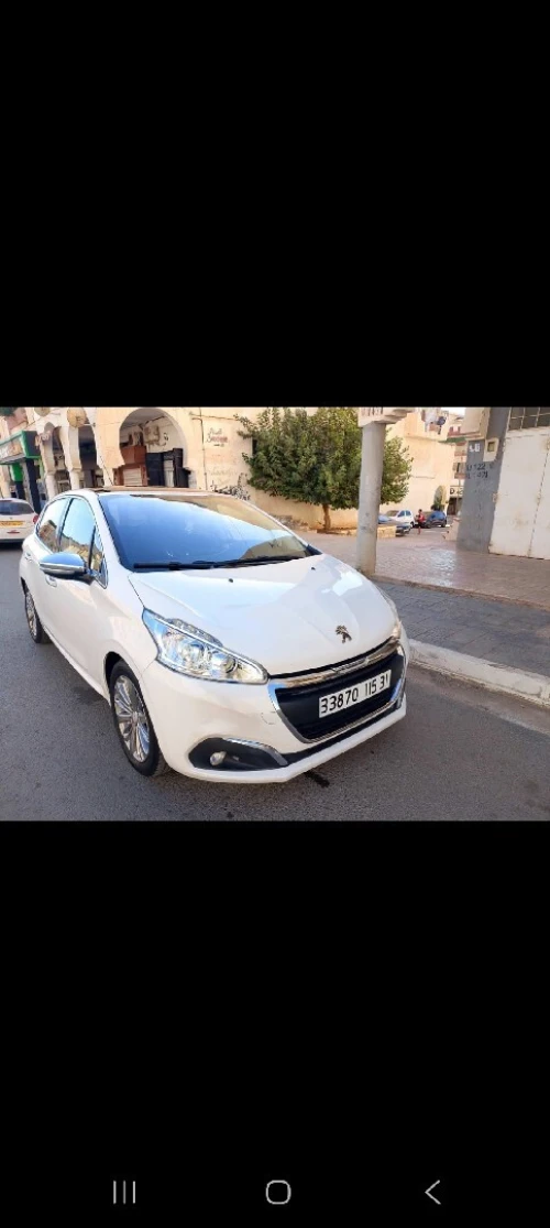 Peugeot 208 2015 Allure Facelift