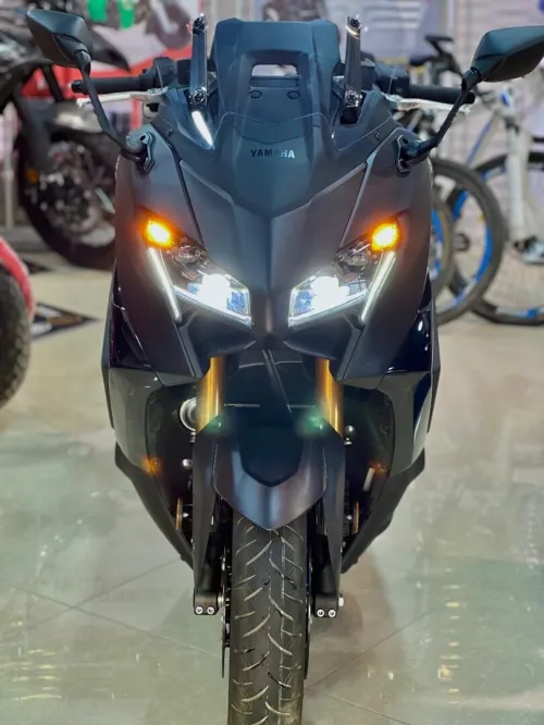 YAMAHA YAMAHA TMAX 562 2025
