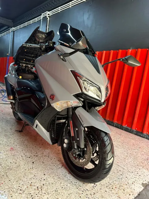 Yamaha tmax Lux max ayrou 2016