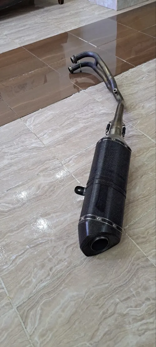 Pot akrapovic d'origine yamaha pour tmax neuveux