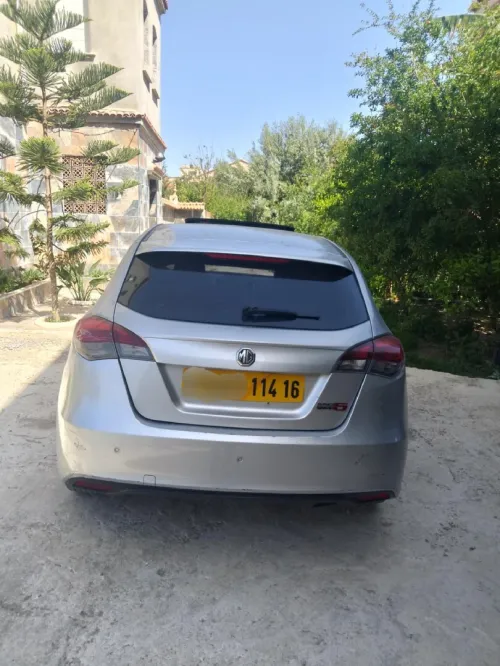 MG 5 2014 Confort +