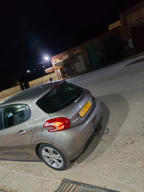 Peugeot 208 2012 208