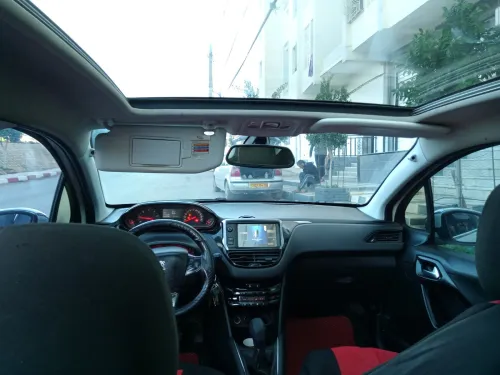 Peugeot 208 2013 Allure