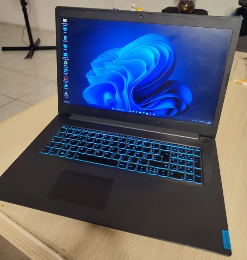  PC Portable Lenovo Gaming 17" / I5 9th Gén
