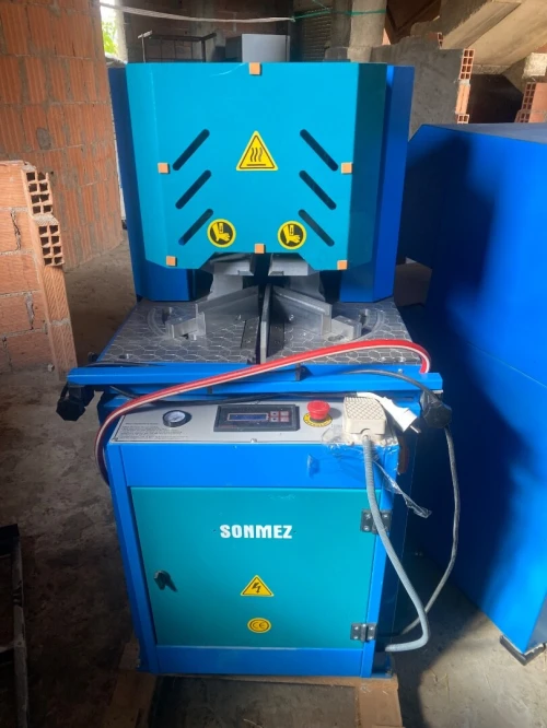 Les machines de pvc
