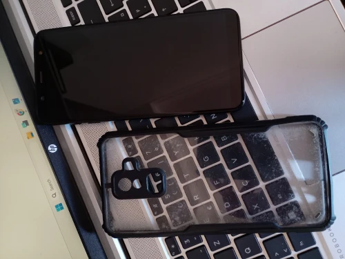 SAMSUNG Galaxy j8