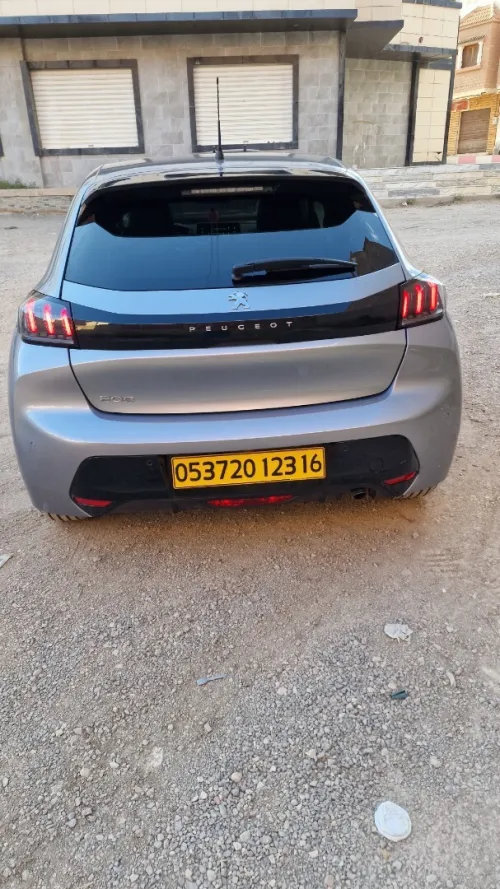 Peugeot 208 2023 Allure Pack