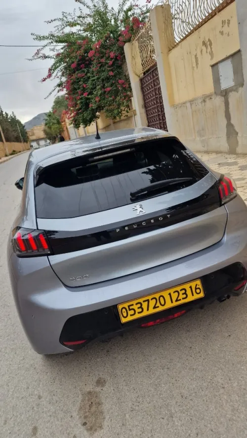 Peugeot 208 2023 Allure Pack