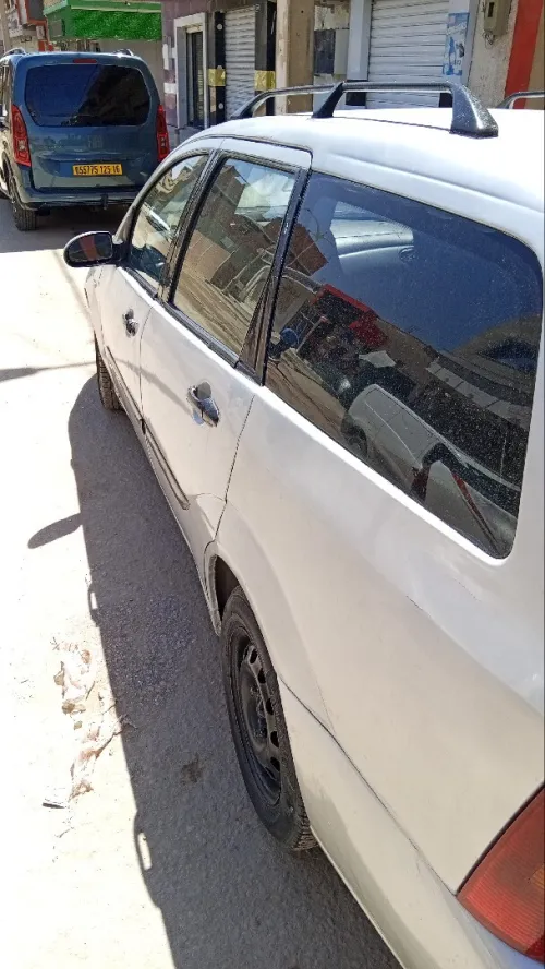 Ford Focus 5 portes 2002 Focus 5 portes