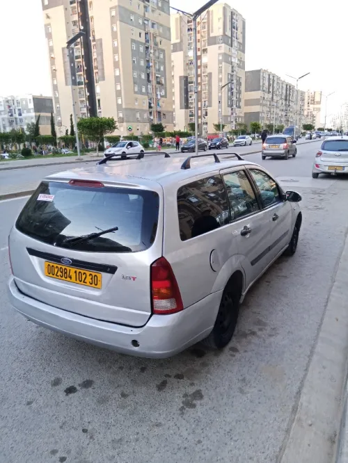 Ford Focus 5 portes 2002 Focus 5 portes