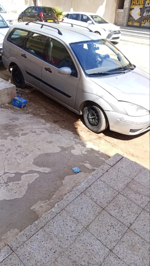 Ford Focus 5 portes 2002 Focus 5 portes
