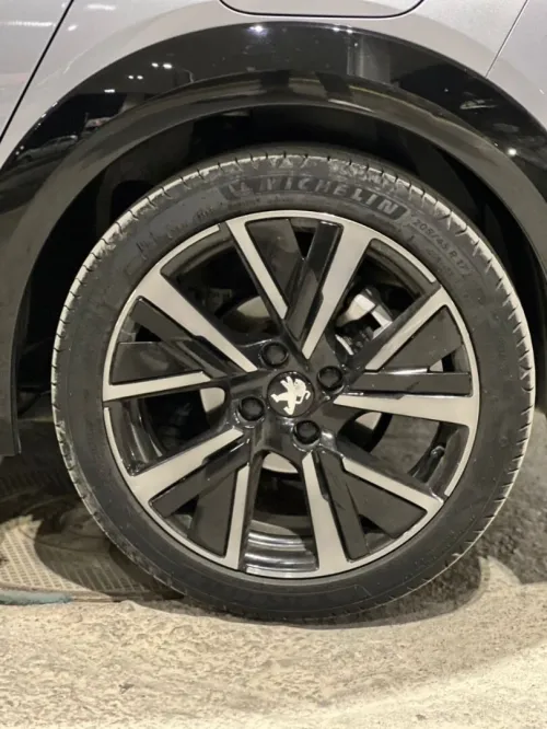 Peugeot 208 2023 GT