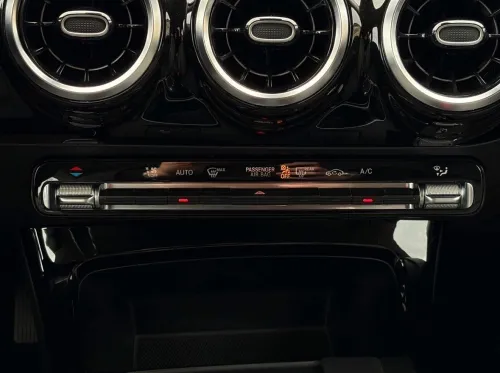 Mercedes Classe V 2023 CLA180