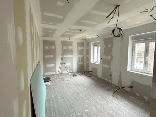 Services Plâtrerie et Faux Plafonds (B13 et Gypsum) à Alger et Blida 