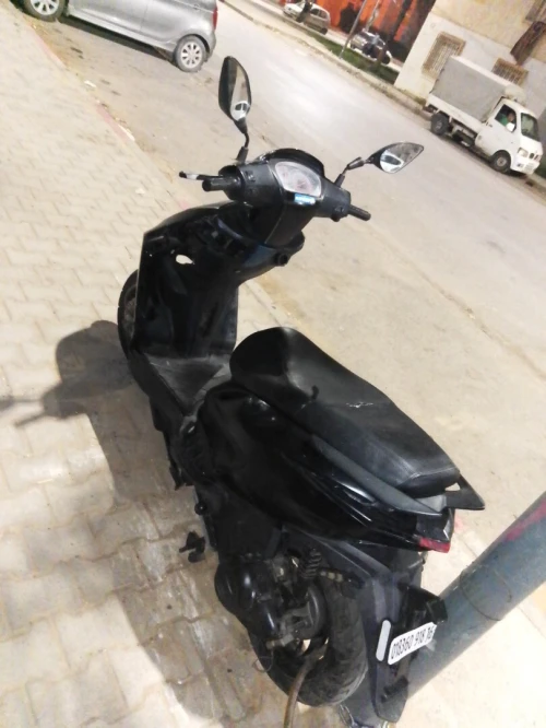 Piaggio vivo 125 Piaggio 