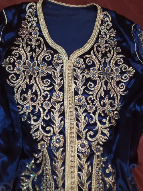 Caftan élégant neuf importé de France