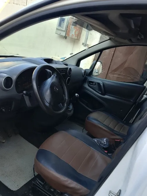 Peugeot Partner 2012 B9