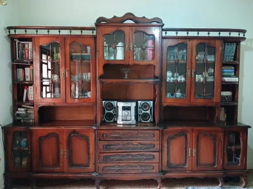 Buffet vitrine en bois massif vintage
