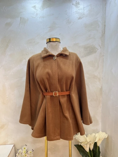 Cape disponible