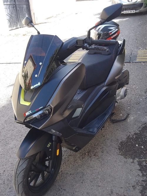 VMAX VMAX. 300 2025