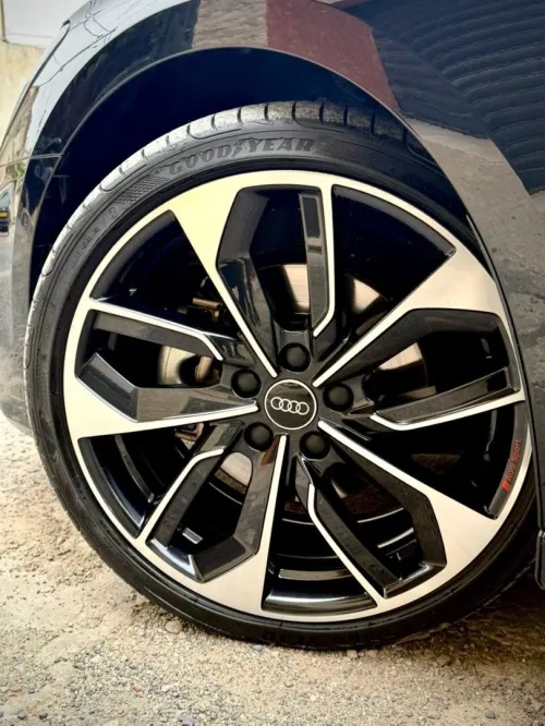 Audi A3 2024 S lien