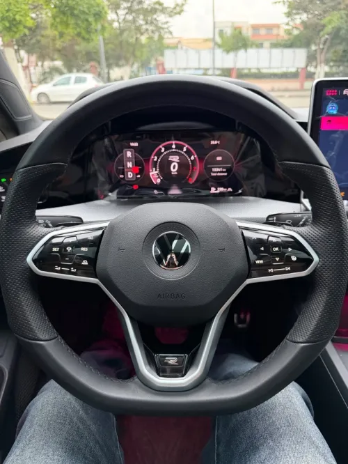 Volkswagen Golf 8.5 2025 Black édition