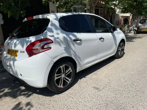Peugeot 208 2015 Active